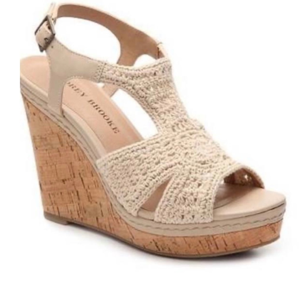 Audrey Brooke Walta wedge sandal, tan, size 8